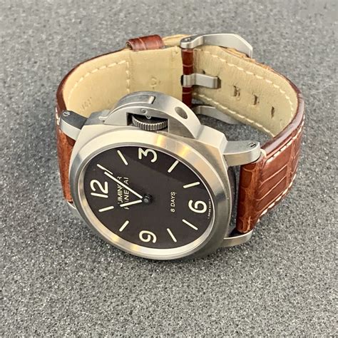 panerai pam 562 review|the panerai 560 luminor price.